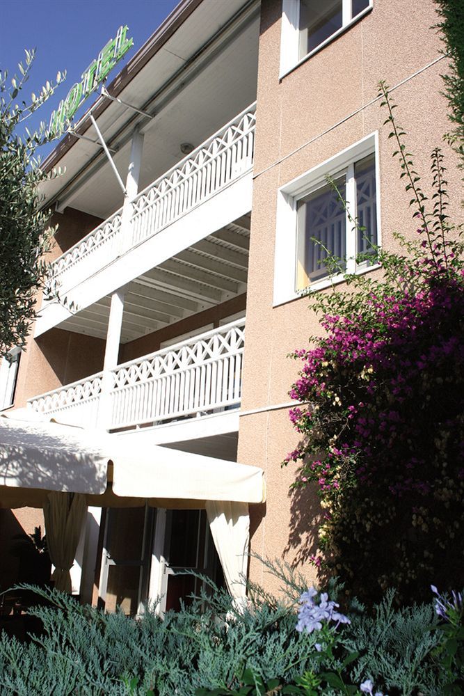 H Hotel Hyères Kültér fotó